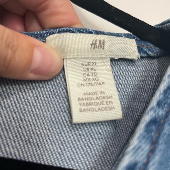 H&M Denim Dress With Pockets - Picture 3 of 16